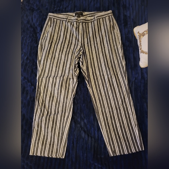 Banana Republic Petite Dress Pants - Picture 4 of 5